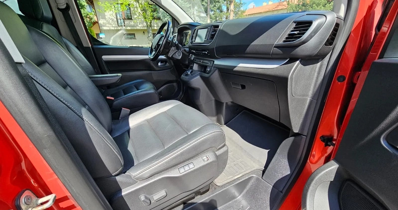 Peugeot Traveller cena 119000 przebieg: 220000, rok produkcji 2017 z Rzeszów małe 106